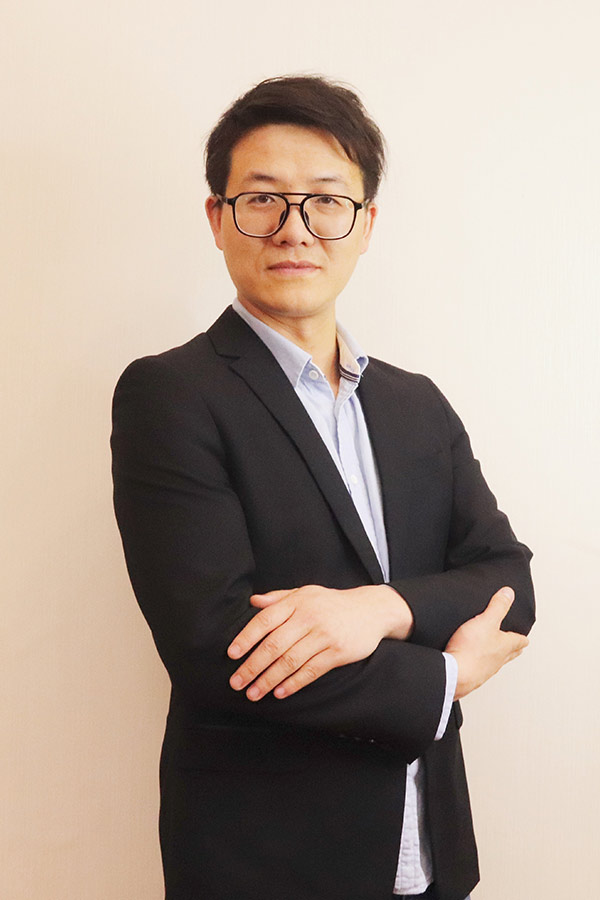 三原李林科 本科学历,毕业于西安石油大学